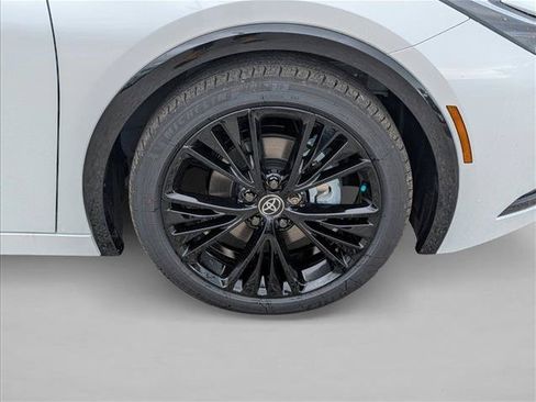 New 2026 Toyota Prius Plug-In Hybrid FWD image 5