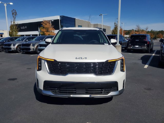 Used 2025 Kia Sorento EX AWD/4WD image 2