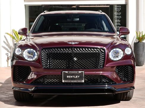 Used 2022 Bentley Bentayga image 12