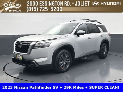 Used 2023 Nissan Pathfinder SV image 1