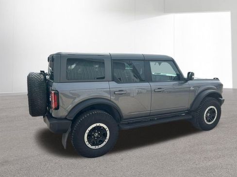 Used 2023 Ford Bronco Outer Banks w/ Sasquatch Package image 2