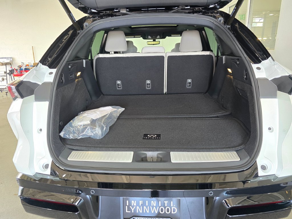 Certified 2027 INFINITI QX65 Autograph w/ Cargo Package AWD/4WD image 27