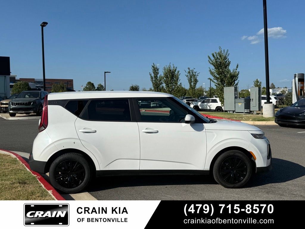 Used 2020 Kia Soul LX FWD image 8