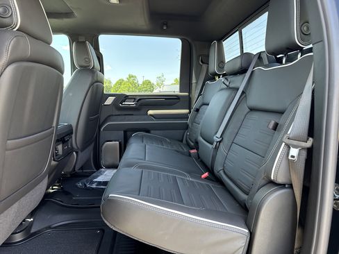New 2026 GMC Sierra 2500 AT4X AWD/4WD image 31