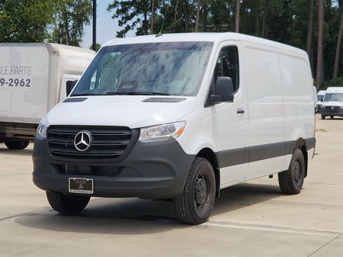 New 2025 Mercedes-Benz Sprinter 2500 image 2