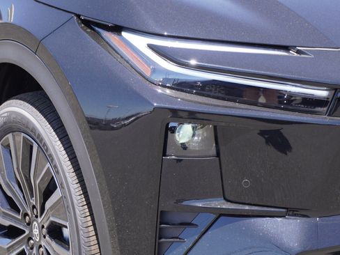 New 2026 Toyota C-HR AWD/4WD image 3