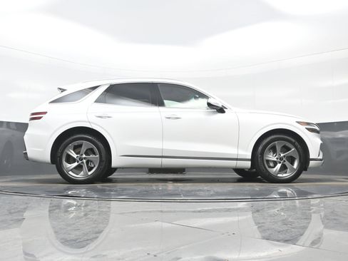 Certified 2026 Genesis GV70 2.5T Select image 34