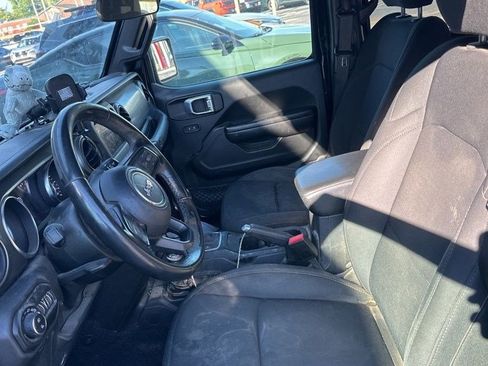 Used 2021 Jeep Gladiator Sport AWD/4WD image 7