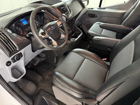 Used 2019 Ford Transit 250 130 Low Roof w/ Exterior Upgrade Package RWD image 34
