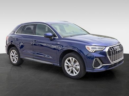 Used 2025 Audi Q3 2.0T Premium AWD/4WD image 8