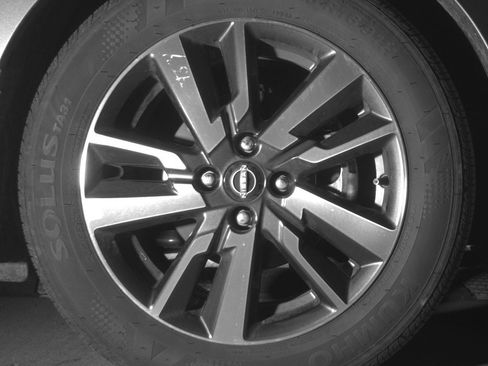 Used 2025 Nissan Versa SV image 13