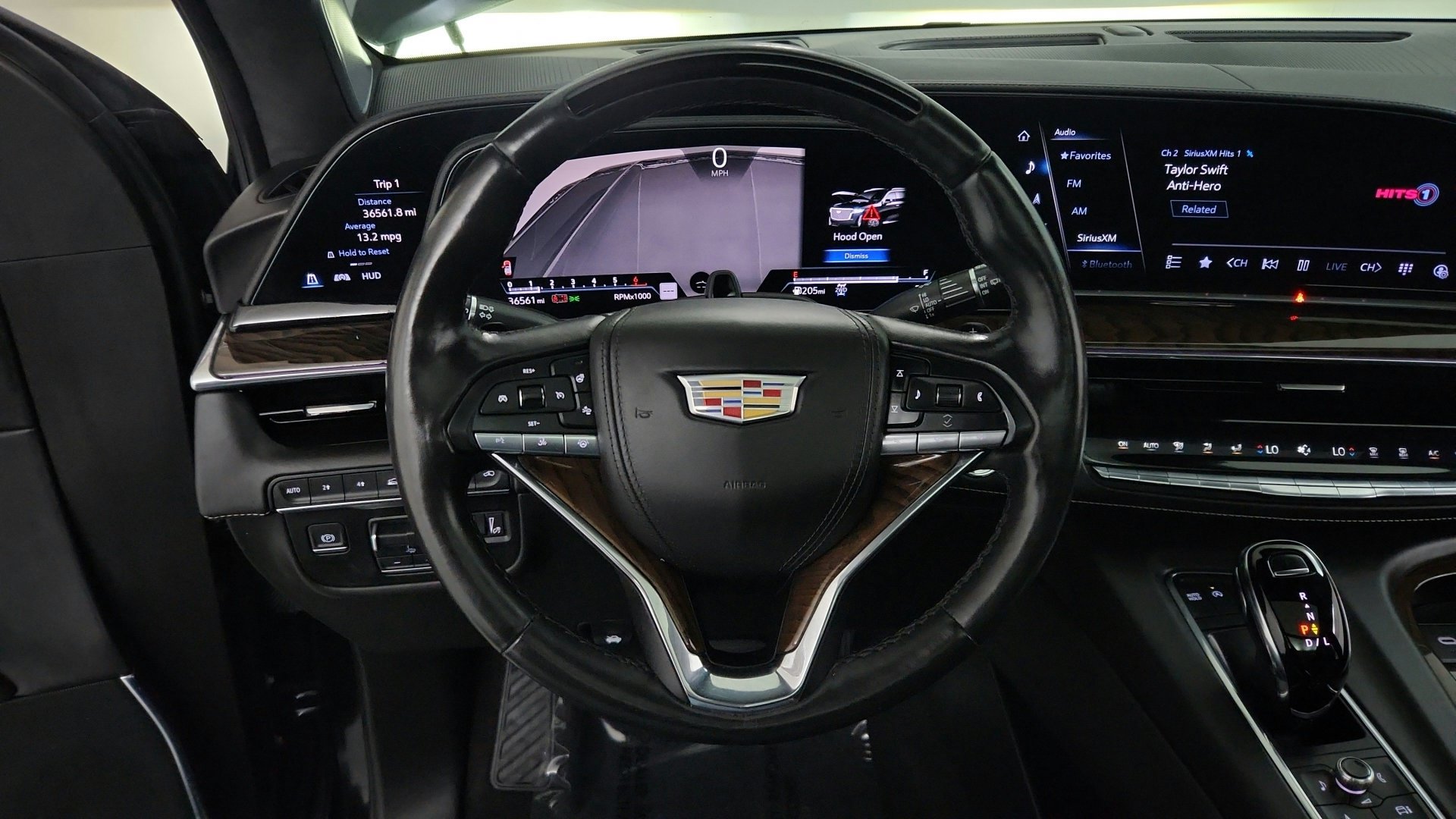 Certified 2023 Cadillac Escalade Sport Platinum w/ LPO, ONYX Package AWD/4WD image 19