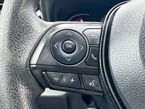 Used 2024 Toyota RAV4 LE image 9