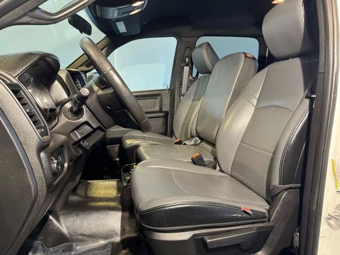 Used 2022 RAM 2500 Tradesman RWD image 11