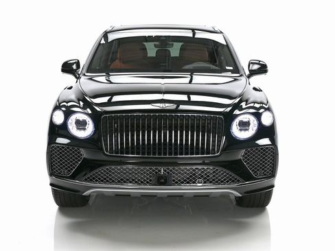 Certified 2025 Bentley Bentayga Extended Wheelbase image 8