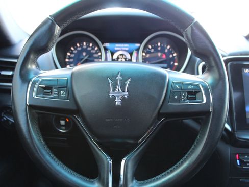 Used 2017 Maserati Ghibli Sedan 4D image 13