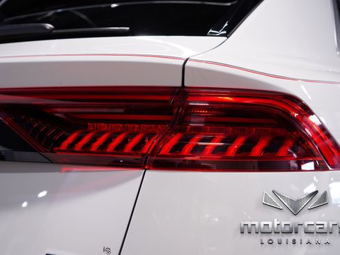 Used 2020 Audi Q8 Prestige image 20
