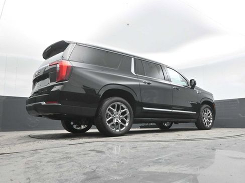 New 2026 GMC Yukon XL Elevation image 47