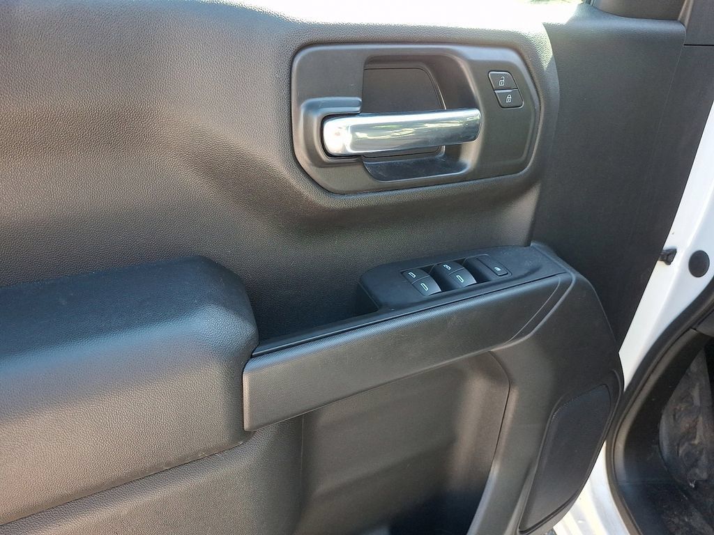 Used 2023 Chevrolet Silverado 1500 W/T AWD/4WD image 18