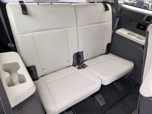 Used 2025 Hyundai Santa Fe Calligraphy image 34