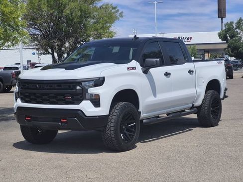 Used 2025 Chevrolet Silverado 1500 Custom Trail Boss AWD/4WD image 2
