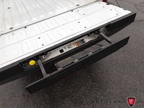 Used 2024 Ford F250 Lariat w/ FX4 Off-Road Package image 5