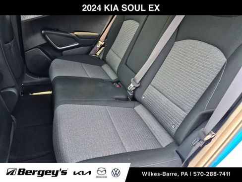 Used 2024 Kia Soul EX FWD image 25
