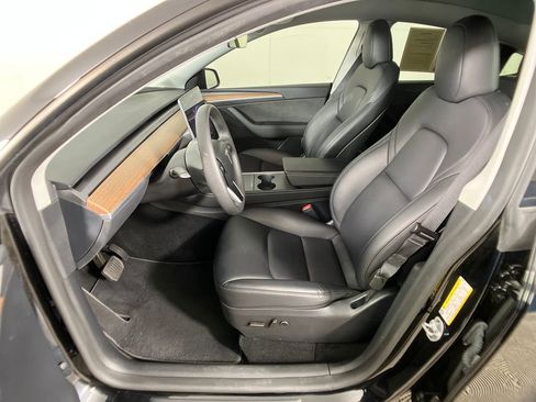 Used 2024 Tesla Model Y Long Range image 28