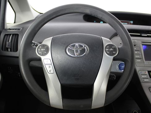 Used 2013 Toyota Prius Plug-In Hybrid image 14