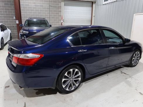 Used 2015 Honda Accord Sport image 5