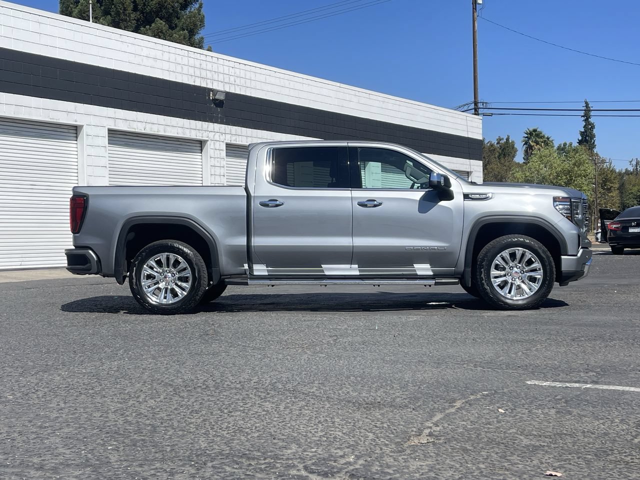 Used 2025 GMC Sierra 1500 Denali w/ Technology Package AWD/4WD image 37