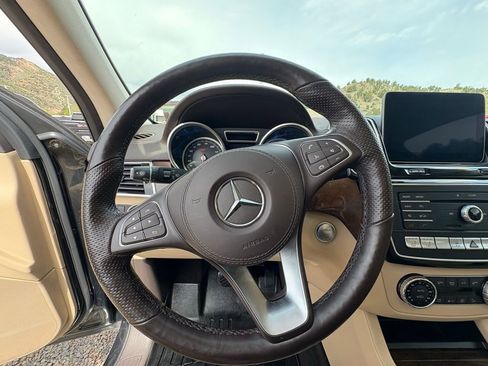 Used 2019 Mercedes-Benz GLS 550 4MATIC image 2
