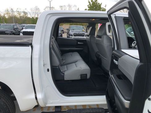 Used 2018 Toyota Tundra Limited w/ Limited Premium Package AWD/4WD image 30