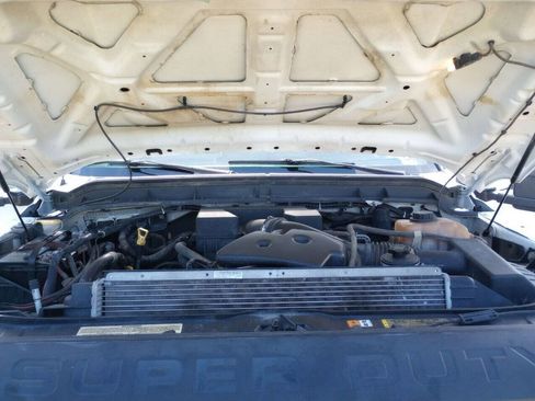 Used 2011 Ford F350 XL w/ Camper Pkg image 33