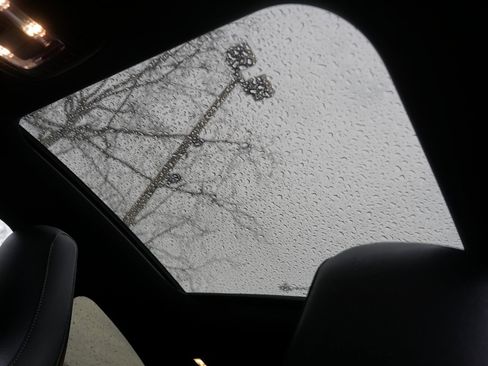 Used 2023 Mercedes-Benz CLA 250 image 27