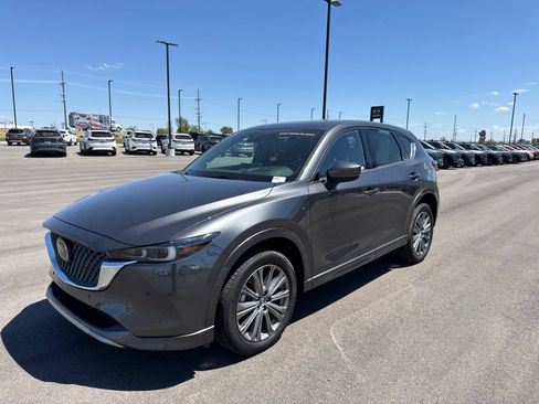 Certified 2025 MAZDA CX-5 Signature AWD/4WD image 3