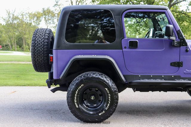 Used 2003 Jeep Wrangler Sahara AWD/4WD image 10