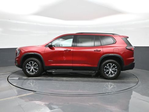 Used 2024 GMC Acadia AT4 w/ Luxury Package image 8