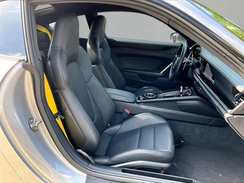 Used 2024 Porsche 911 Carrera T RWD image 9