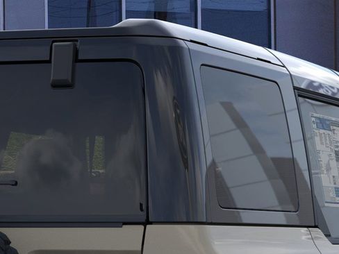 New 2025 Ford Bronco Outer Banks w/ Sasquatch Package image 25