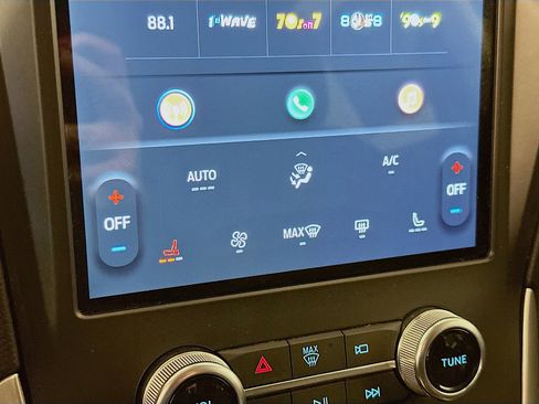 Used 2024 Ford Edge SEL image 23