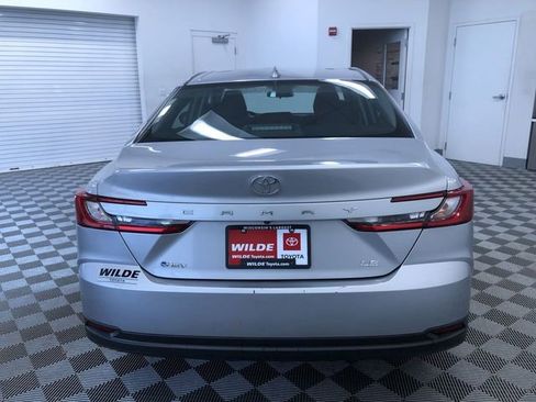 Used 2025 Toyota Camry LE image 14