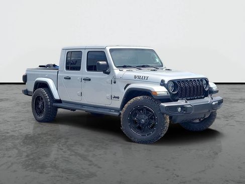 Used 2023 Jeep Gladiator Sport AWD/4WD image 1