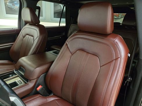 Used 2024 Ford Expedition Max Limited image 35