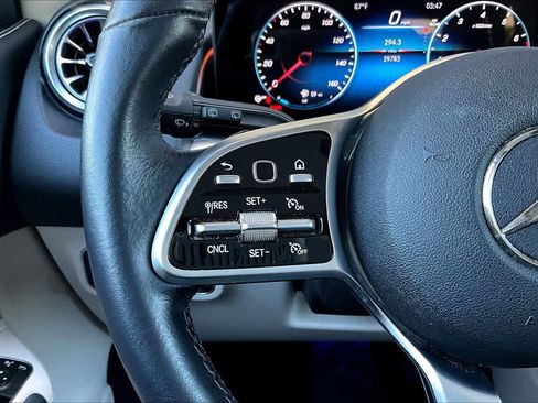 Used 2023 Mercedes-Benz GLB 250 image 23