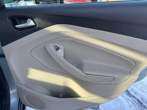 Used 2014 Ford C-MAX Energi SEL image 39