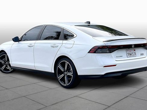 Used 2023 Honda Accord Sport image 11