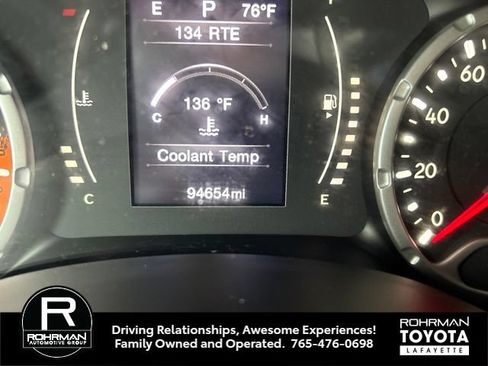 Used 2015 Jeep Renegade Latitude AWD/4WD image 22