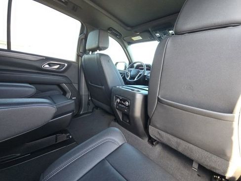 Used 2023 Chevrolet Tahoe Z71 w/ Luxury Package image 17