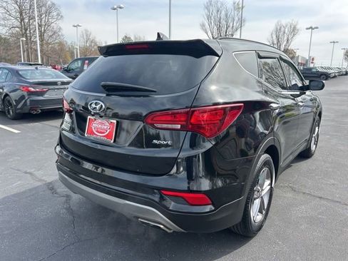 Used 2017 Hyundai Santa Fe Sport image 5
